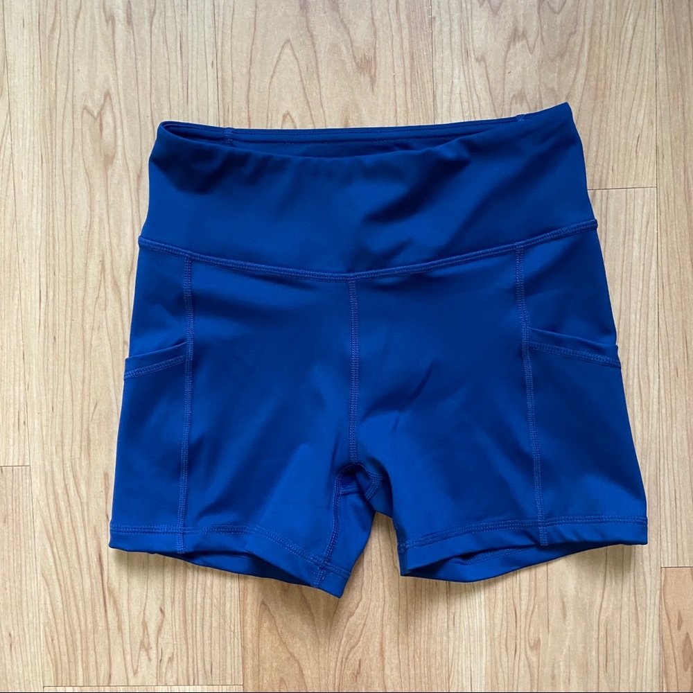 SOLD! SENITA - High Waisted Rio Shorts - XS